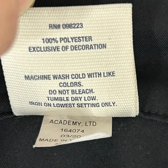 Magellan Outdoors Womens Black Active Shorts Size XS Polyester Zip Pocket - Picture 3 of 7